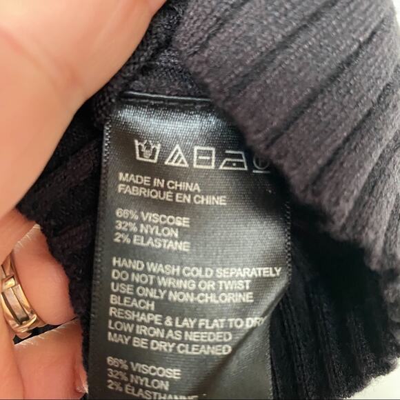 Urban Outfitters Crewneck Thick Ribbed Tank Size Small - Picture 6 of 9